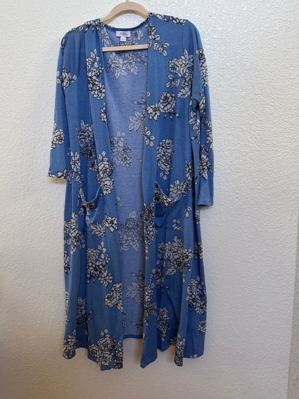 LuLaRoe Blue Floral Lightweight Cardigan with pockets XL